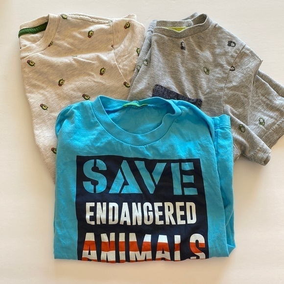 Boys T-shirt Sz lot of 3 Sz 8 Benetton, sovereign code and old navy - Picture 1 of 6